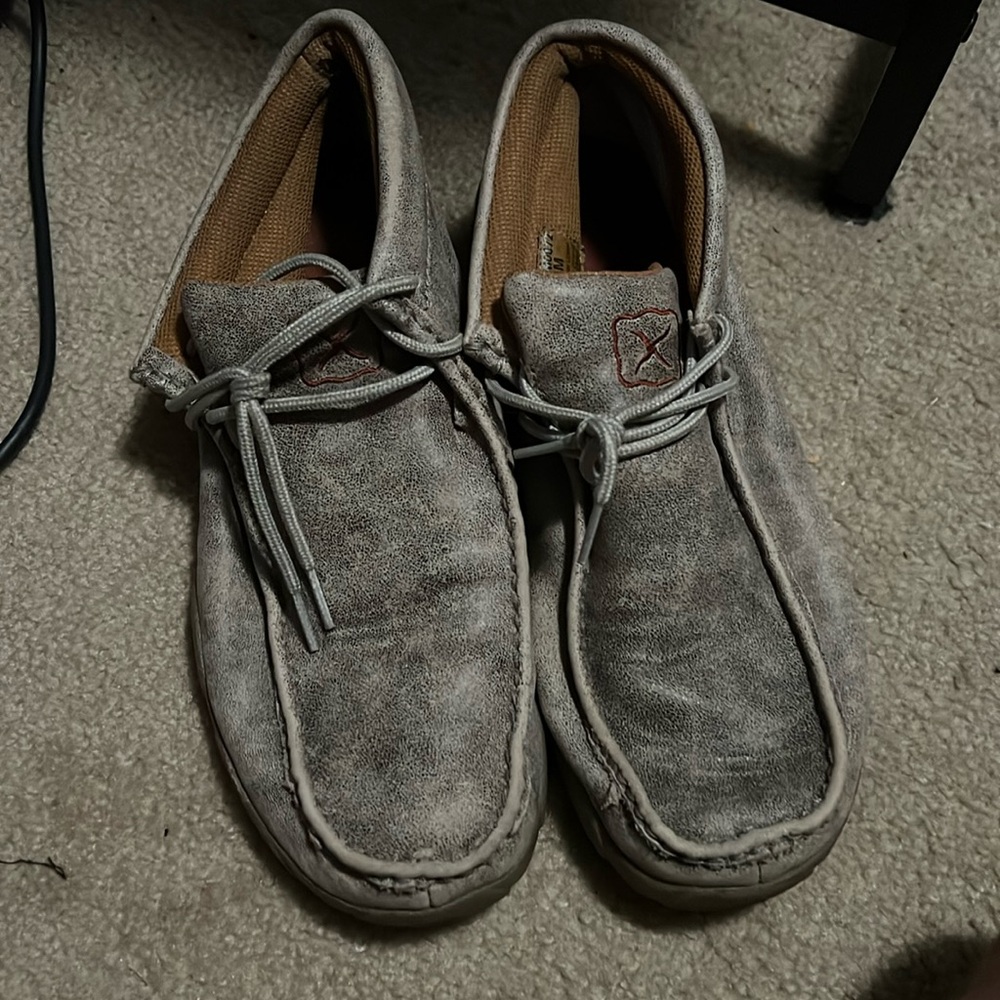 Work shoes